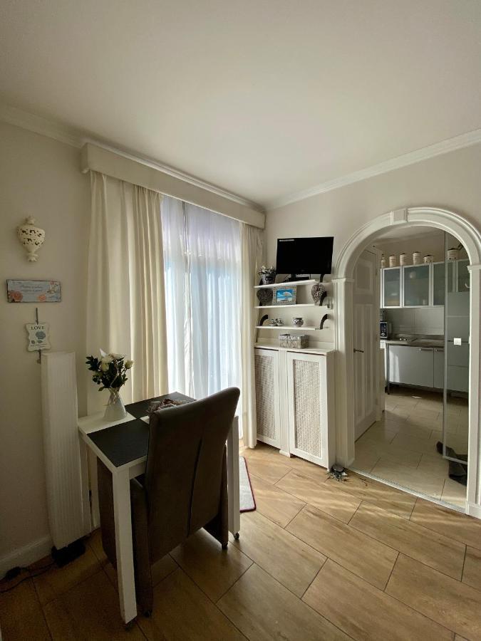 Mevira Appartement Зандфорт Экстерьер фото